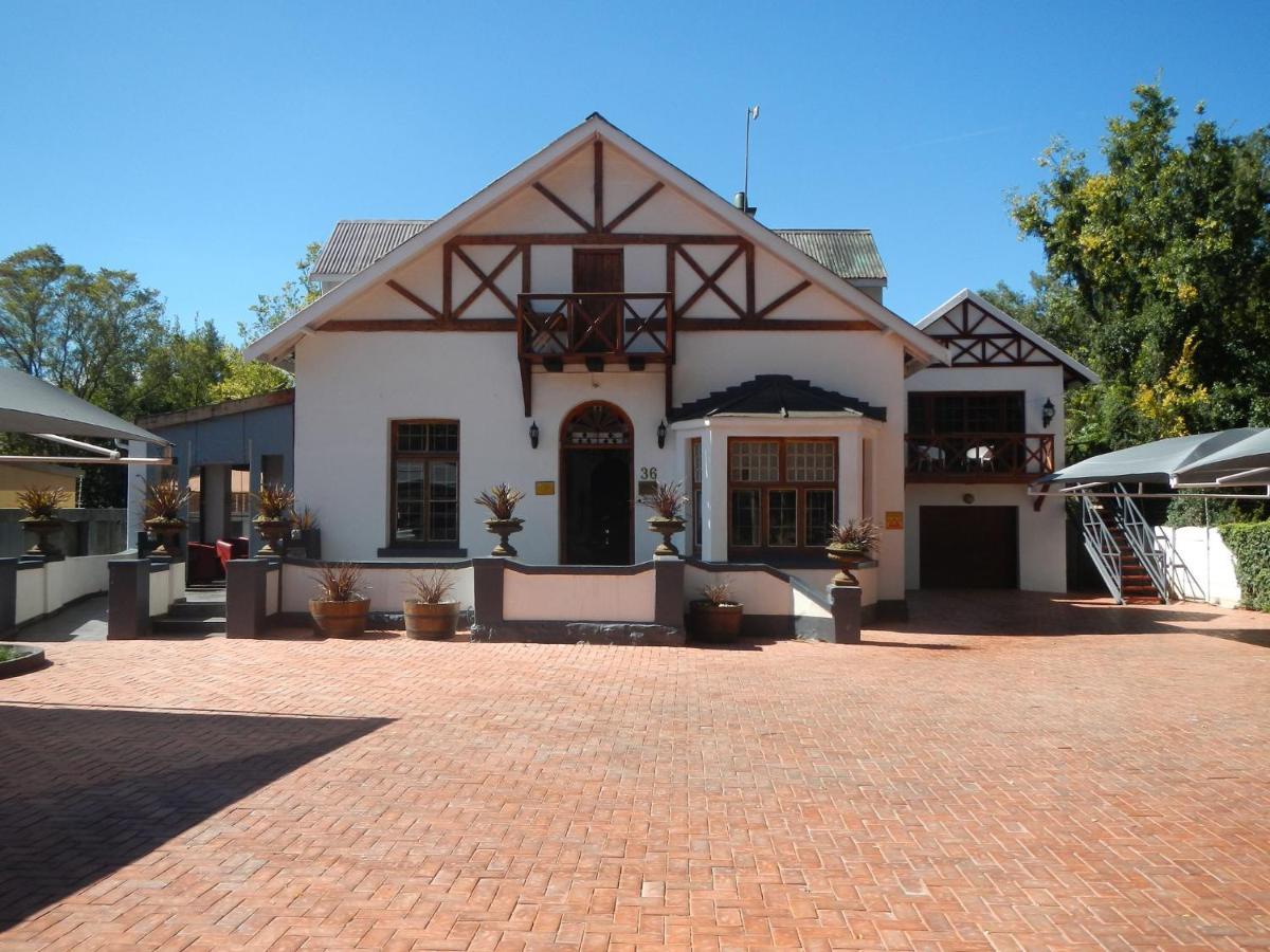 The Oak Potch Guesthouse Potchefstroom Exterior photo